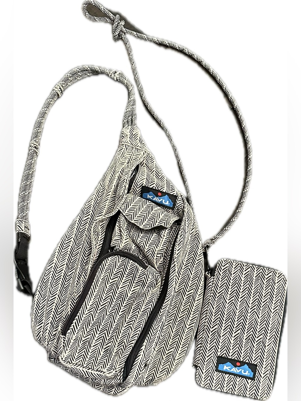 Kavu Black & White Chevron Sling Pack with Matching Wallet